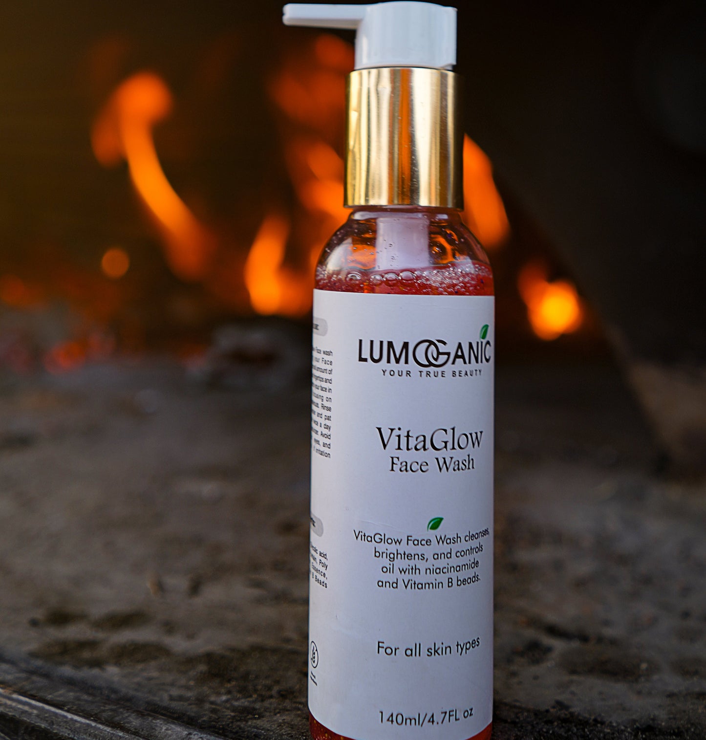 VitaGlow Face Wash